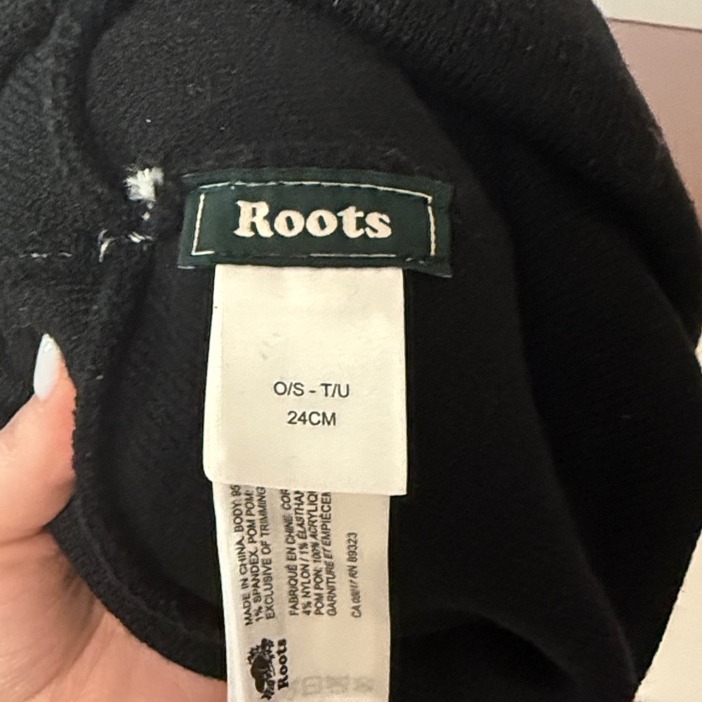 Roots Whistler Beanie - Picture 3 of 3